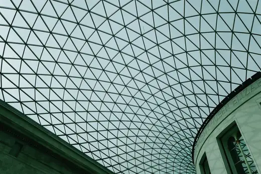 about-01 geometric-glass-ceiling-with-building-architecture-q9liomrt0yg